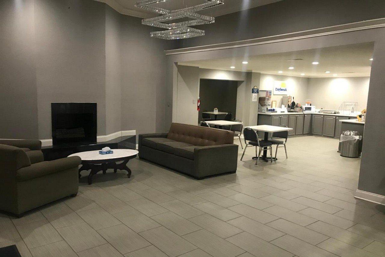 Days Inn & Suites By Wyndham Collierville Germantown Area Экстерьер фото