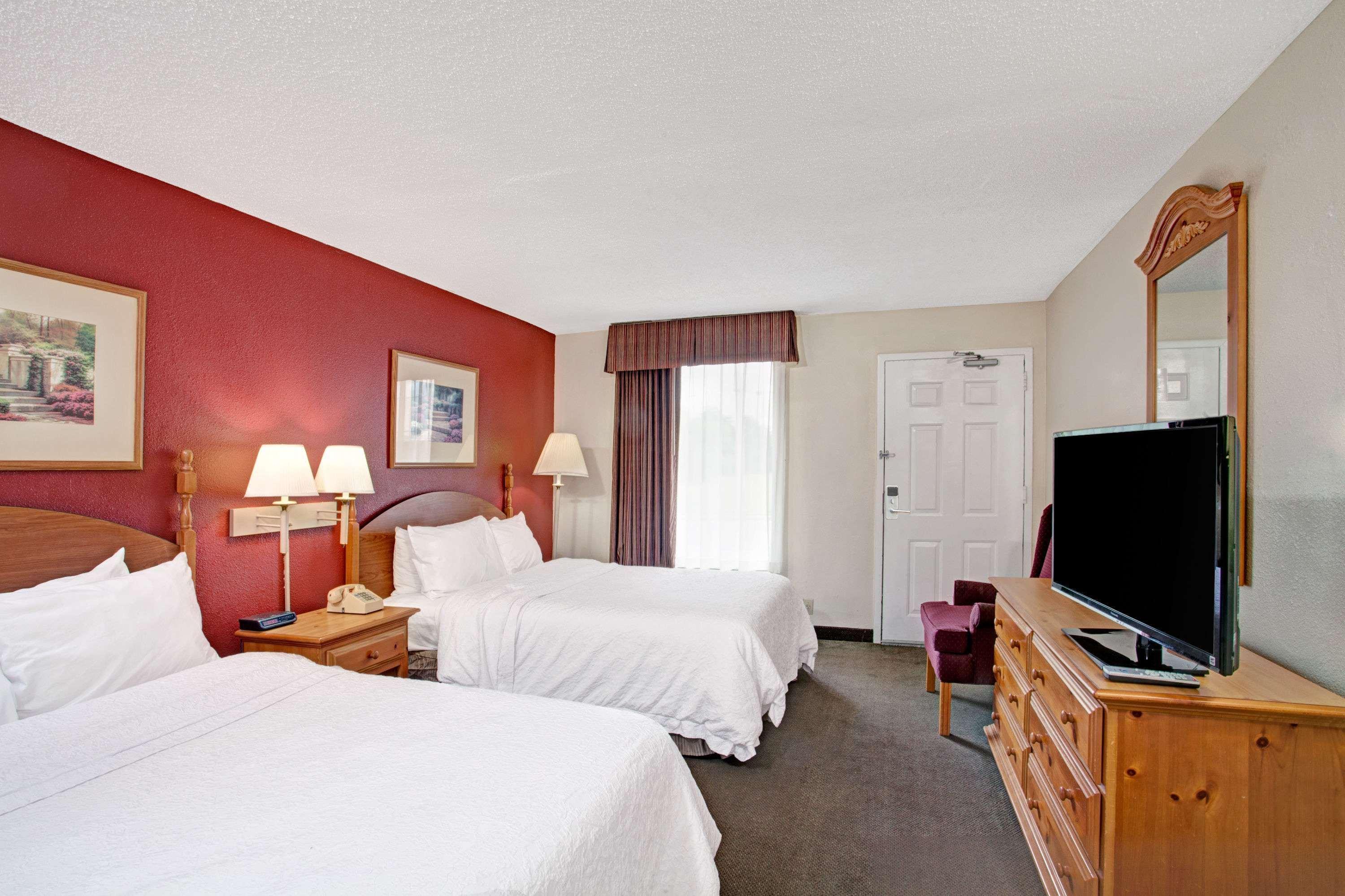 Days Inn & Suites By Wyndham Collierville Germantown Area Экстерьер фото
