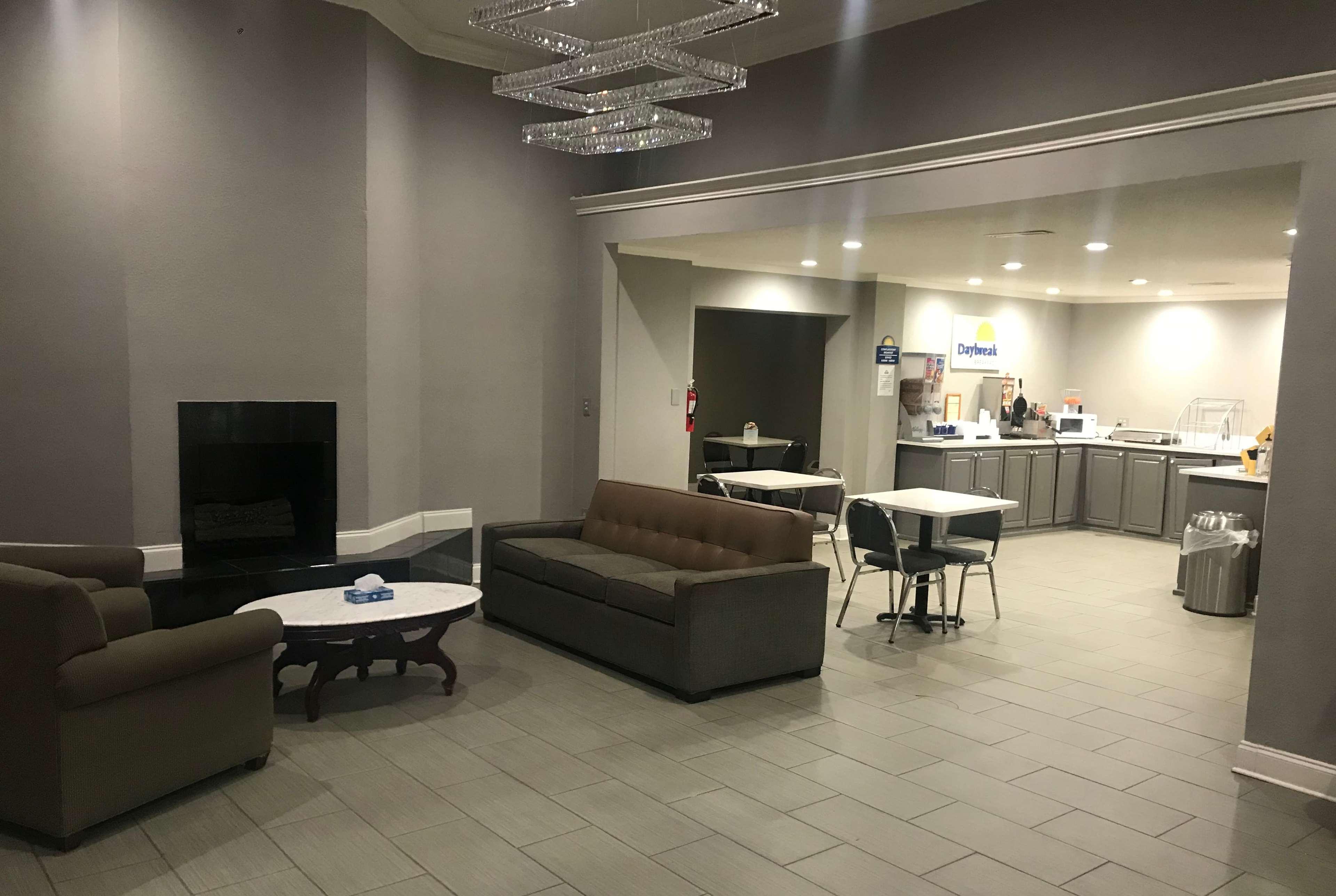 Days Inn & Suites By Wyndham Collierville Germantown Area Экстерьер фото