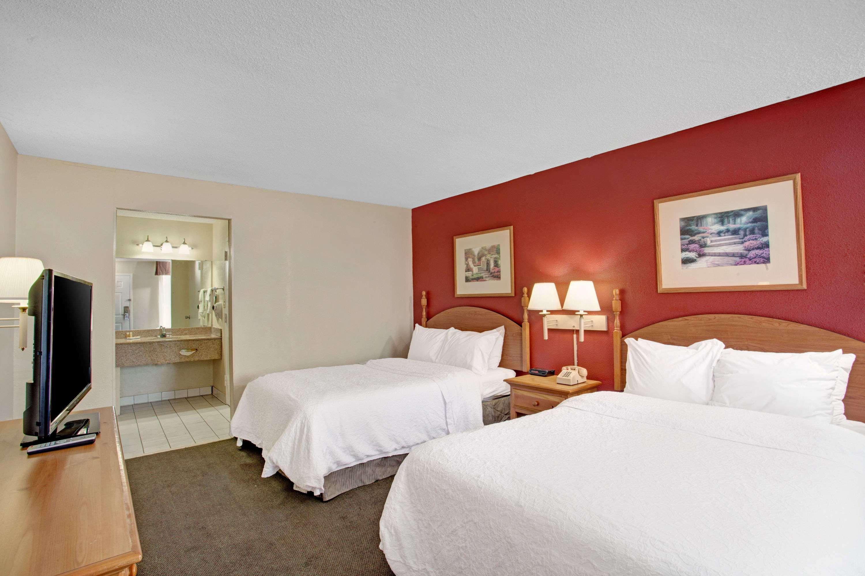 Days Inn & Suites By Wyndham Collierville Germantown Area Экстерьер фото
