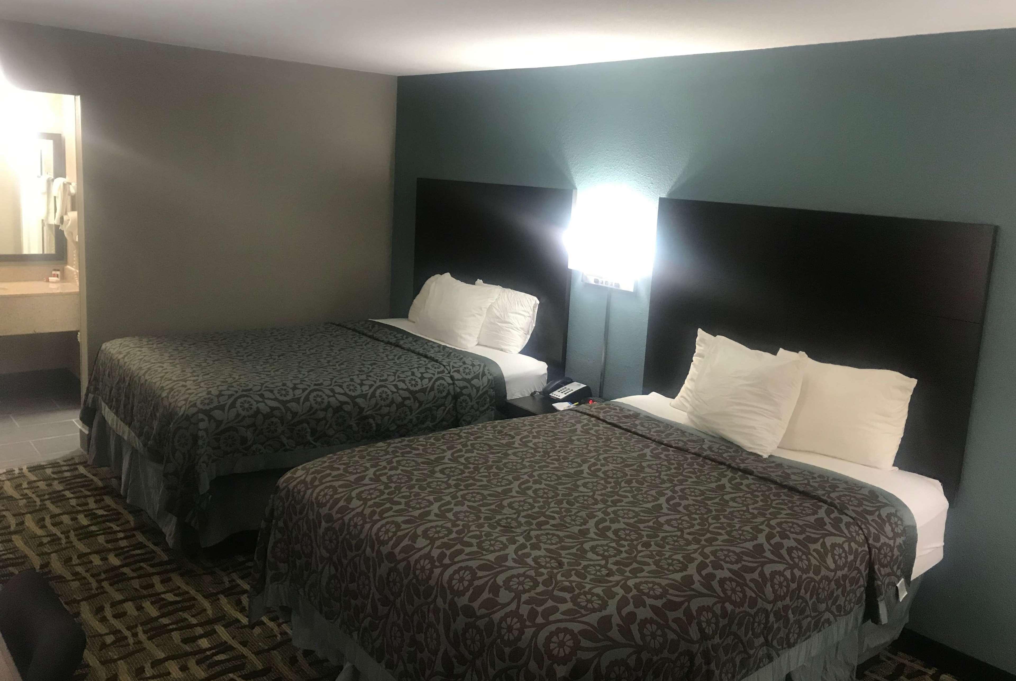 Days Inn & Suites By Wyndham Collierville Germantown Area Экстерьер фото